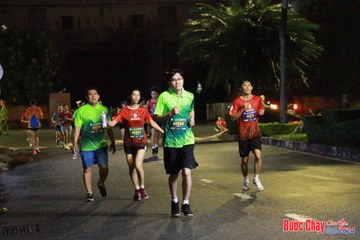 BƯỚC CHẠY CHÀO XUÂN THÀNH PHỐ QUẢNG NGÃI 2024 - Ảnh #1225018