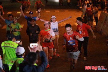 BƯỚC CHẠY CHÀO XUÂN THÀNH PHỐ QUẢNG NGÃI 2024 - Ảnh #1247315