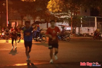 BƯỚC CHẠY CHÀO XUÂN THÀNH PHỐ QUẢNG NGÃI 2024 - Ảnh #1236618