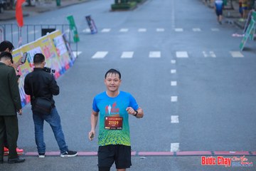 BƯỚC CHẠY CHÀO XUÂN THÀNH PHỐ QUẢNG NGÃI 2024 - Ảnh #1252122