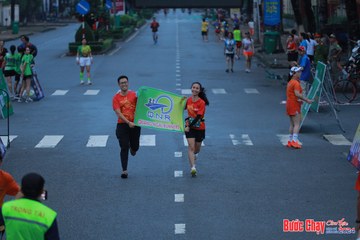 BƯỚC CHẠY CHÀO XUÂN THÀNH PHỐ QUẢNG NGÃI 2024 - Ảnh #1251687