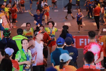 BƯỚC CHẠY CHÀO XUÂN THÀNH PHỐ QUẢNG NGÃI 2024 - Ảnh #1249923