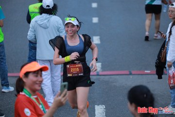 BƯỚC CHẠY CHÀO XUÂN THÀNH PHỐ QUẢNG NGÃI 2024 - Ảnh #1251658
