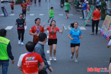 BƯỚC CHẠY CHÀO XUÂN THÀNH PHỐ QUẢNG NGÃI 2024 - Ảnh #1251867