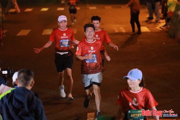 BƯỚC CHẠY CHÀO XUÂN THÀNH PHỐ QUẢNG NGÃI 2024 - Ảnh #1245249