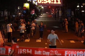 BƯỚC CHẠY CHÀO XUÂN THÀNH PHỐ QUẢNG NGÃI 2024 - Ảnh #1239169