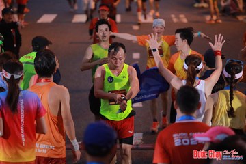 BƯỚC CHẠY CHÀO XUÂN THÀNH PHỐ QUẢNG NGÃI 2024 - Ảnh #1249954