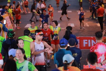 BƯỚC CHẠY CHÀO XUÂN THÀNH PHỐ QUẢNG NGÃI 2024 - Ảnh #1249922