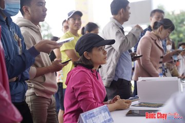 BƯỚC CHẠY CHÀO XUÂN THÀNH PHỐ QUẢNG NGÃI 2024 - Ảnh #1195022