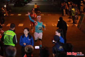 BƯỚC CHẠY CHÀO XUÂN THÀNH PHỐ QUẢNG NGÃI 2024 - Ảnh #1240826