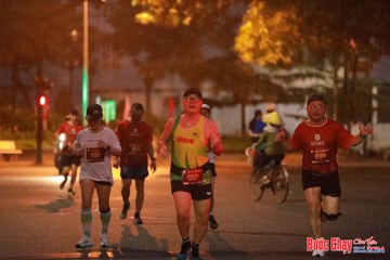 BƯỚC CHẠY CHÀO XUÂN THÀNH PHỐ QUẢNG NGÃI 2024 - Ảnh #1236708