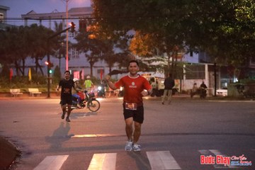 BƯỚC CHẠY CHÀO XUÂN THÀNH PHỐ QUẢNG NGÃI 2024 - Ảnh #1236752