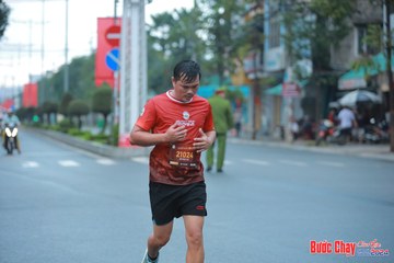 BƯỚC CHẠY CHÀO XUÂN THÀNH PHỐ QUẢNG NGÃI 2024 - Ảnh #1237079