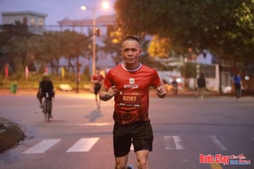 BƯỚC CHẠY CHÀO XUÂN THÀNH PHỐ QUẢNG NGÃI 2024 - Ảnh #1236783