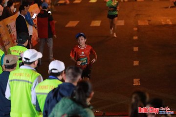 BƯỚC CHẠY CHÀO XUÂN THÀNH PHỐ QUẢNG NGÃI 2024 - Ảnh #1246076
