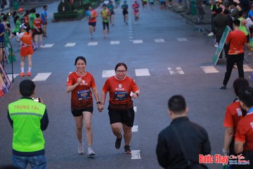 BƯỚC CHẠY CHÀO XUÂN THÀNH PHỐ QUẢNG NGÃI 2024 - Ảnh #1250655