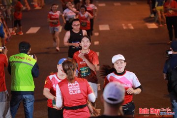 BƯỚC CHẠY CHÀO XUÂN THÀNH PHỐ QUẢNG NGÃI 2024 - Ảnh #1249365