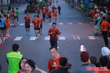 BƯỚC CHẠY CHÀO XUÂN THÀNH PHỐ QUẢNG NGÃI 2024 - Ảnh #1250501