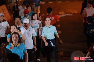 BƯỚC CHẠY CHÀO XUÂN THÀNH PHỐ QUẢNG NGÃI 2024 - Ảnh #1240430