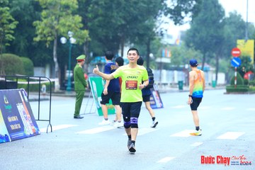 BƯỚC CHẠY CHÀO XUÂN THÀNH PHỐ QUẢNG NGÃI 2024 - Ảnh #1238311