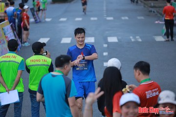 BƯỚC CHẠY CHÀO XUÂN THÀNH PHỐ QUẢNG NGÃI 2024 - Ảnh #1251923