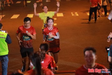 BƯỚC CHẠY CHÀO XUÂN THÀNH PHỐ QUẢNG NGÃI 2024 - Ảnh #1248733