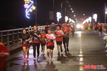 BƯỚC CHẠY CHÀO XUÂN THÀNH PHỐ QUẢNG NGÃI 2024 - Ảnh #1232711
