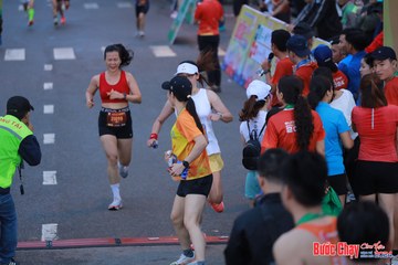 BƯỚC CHẠY CHÀO XUÂN THÀNH PHỐ QUẢNG NGÃI 2024 - Ảnh #1250913