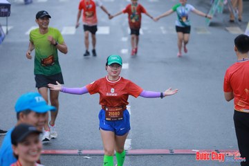 BƯỚC CHẠY CHÀO XUÂN THÀNH PHỐ QUẢNG NGÃI 2024 - Ảnh #1252354