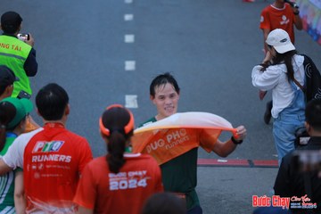 BƯỚC CHẠY CHÀO XUÂN THÀNH PHỐ QUẢNG NGÃI 2024 - Ảnh #1251624