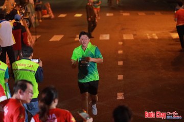 BƯỚC CHẠY CHÀO XUÂN THÀNH PHỐ QUẢNG NGÃI 2024 - Ảnh #1248702
