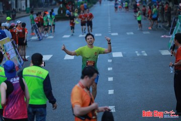 BƯỚC CHẠY CHÀO XUÂN THÀNH PHỐ QUẢNG NGÃI 2024 - Ảnh #1251212