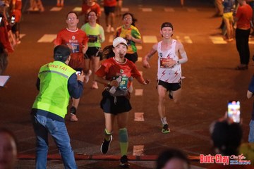 BƯỚC CHẠY CHÀO XUÂN THÀNH PHỐ QUẢNG NGÃI 2024 - Ảnh #1249154