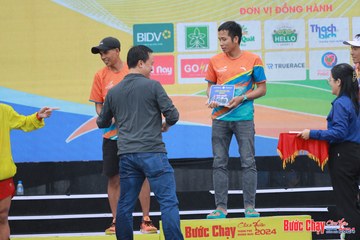 BƯỚC CHẠY CHÀO XUÂN THÀNH PHỐ QUẢNG NGÃI 2024 - Ảnh #1232888