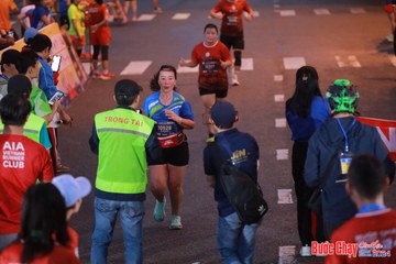 BƯỚC CHẠY CHÀO XUÂN THÀNH PHỐ QUẢNG NGÃI 2024 - Ảnh #1249875