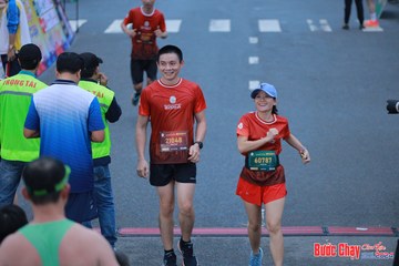 BƯỚC CHẠY CHÀO XUÂN THÀNH PHỐ QUẢNG NGÃI 2024 - Ảnh #1251557