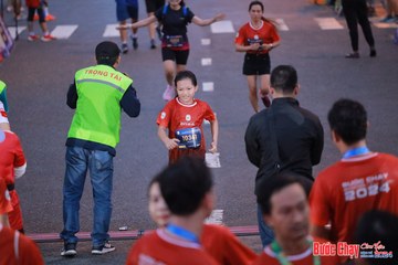 BƯỚC CHẠY CHÀO XUÂN THÀNH PHỐ QUẢNG NGÃI 2024 - Ảnh #1250318