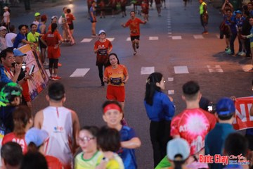 BƯỚC CHẠY CHÀO XUÂN THÀNH PHỐ QUẢNG NGÃI 2024 - Ảnh #1249935