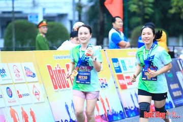 BƯỚC CHẠY CHÀO XUÂN THÀNH PHỐ QUẢNG NGÃI 2024 - Ảnh #1230374