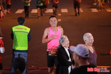 BƯỚC CHẠY CHÀO XUÂN THÀNH PHỐ QUẢNG NGÃI 2024 - Ảnh #1249453