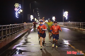 BƯỚC CHẠY CHÀO XUÂN THÀNH PHỐ QUẢNG NGÃI 2024 - Ảnh #1230121