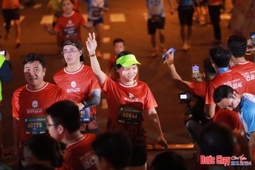 BƯỚC CHẠY CHÀO XUÂN THÀNH PHỐ QUẢNG NGÃI 2024 - Ảnh #1248879
