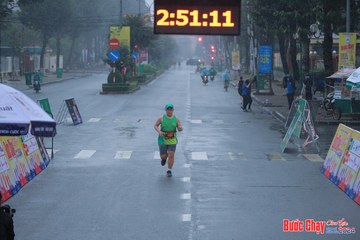 BƯỚC CHẠY CHÀO XUÂN THÀNH PHỐ QUẢNG NGÃI 2024 - Ảnh #1252405