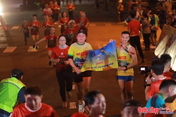 BƯỚC CHẠY CHÀO XUÂN THÀNH PHỐ QUẢNG NGÃI 2024 - Ảnh #1248813