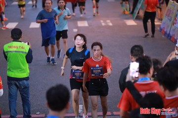 BƯỚC CHẠY CHÀO XUÂN THÀNH PHỐ QUẢNG NGÃI 2024 - Ảnh #1250330