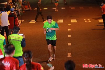 BƯỚC CHẠY CHÀO XUÂN THÀNH PHỐ QUẢNG NGÃI 2024 - Ảnh #1248705