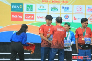 BƯỚC CHẠY CHÀO XUÂN THÀNH PHỐ QUẢNG NGÃI 2024 - Ảnh #1233351