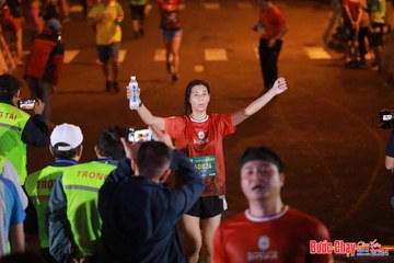 BƯỚC CHẠY CHÀO XUÂN THÀNH PHỐ QUẢNG NGÃI 2024 - Ảnh #1247498