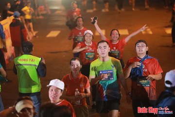 BƯỚC CHẠY CHÀO XUÂN THÀNH PHỐ QUẢNG NGÃI 2024 - Ảnh #1248804