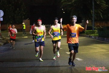 BƯỚC CHẠY CHÀO XUÂN THÀNH PHỐ QUẢNG NGÃI 2024 - Ảnh #1224586